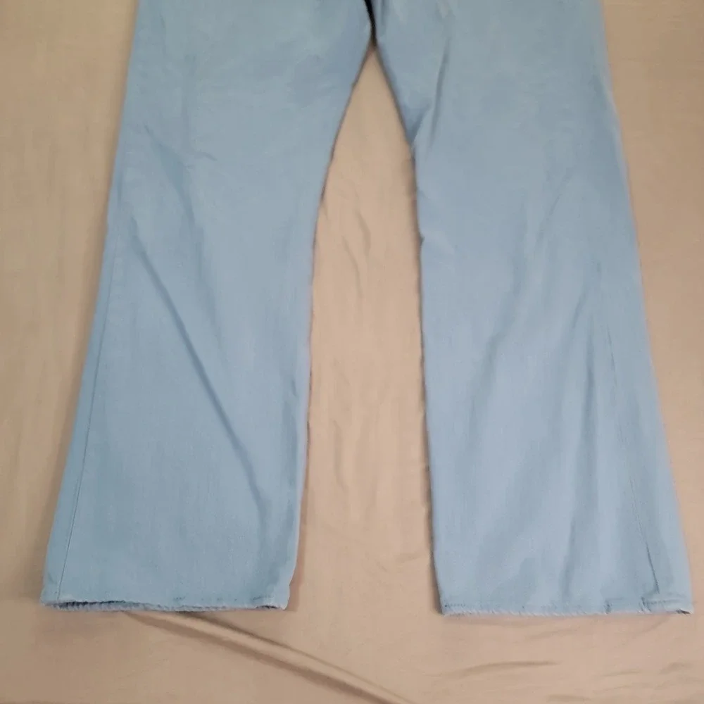 Levis item pre